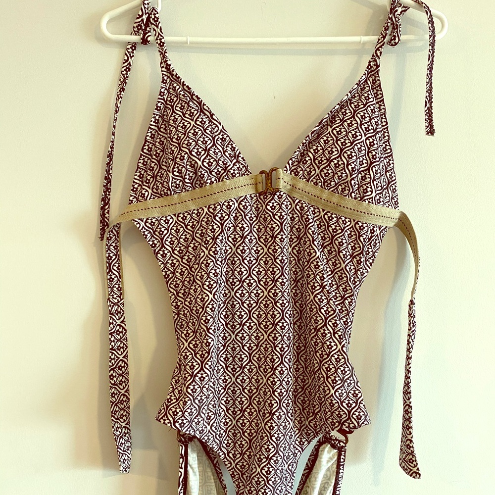 GapBody One Piece Damask Bathing Suit